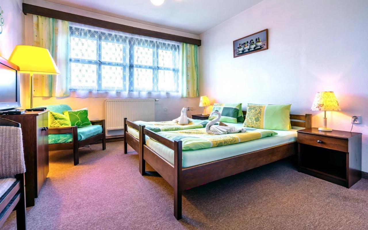 Hotel Stara Skola Na Sumave Hořice na Šumavě Exteriör bild